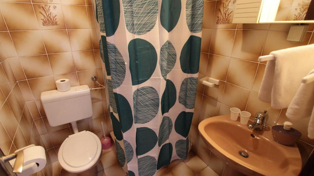 Room Jelka 3 Malinska Buitenkant foto
